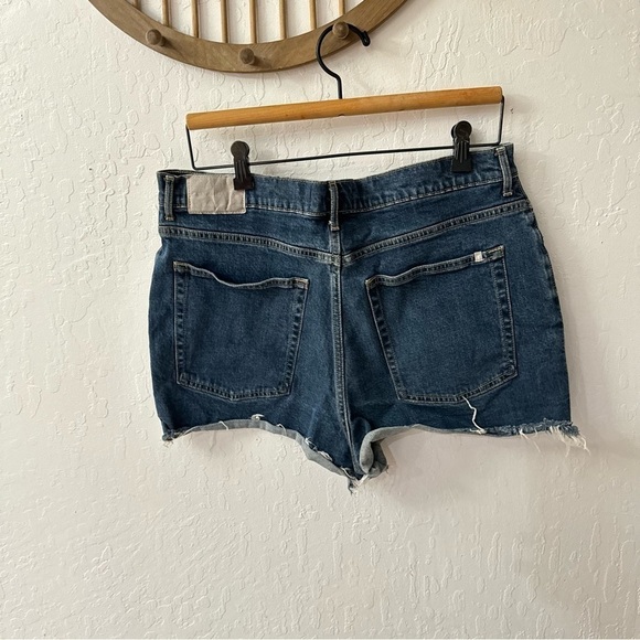 Everlane Medium Wash Size 32 The Way High Denim Cut Off Shorts - Picture 3 of 6